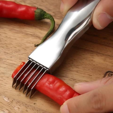 🔥 Buy 1, get 1 free! 7-blade shallot knife – chop onions, peppers, and vegetables in seconds! 🔪✨